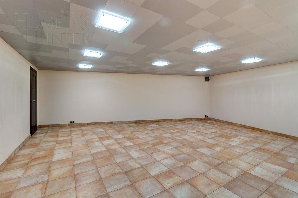 2-этажный коттедж 947 м² с отделкой