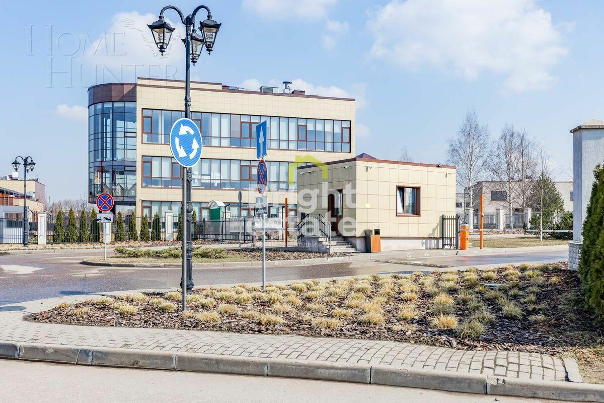 2-этажный коттедж 751.6 м² без отделки