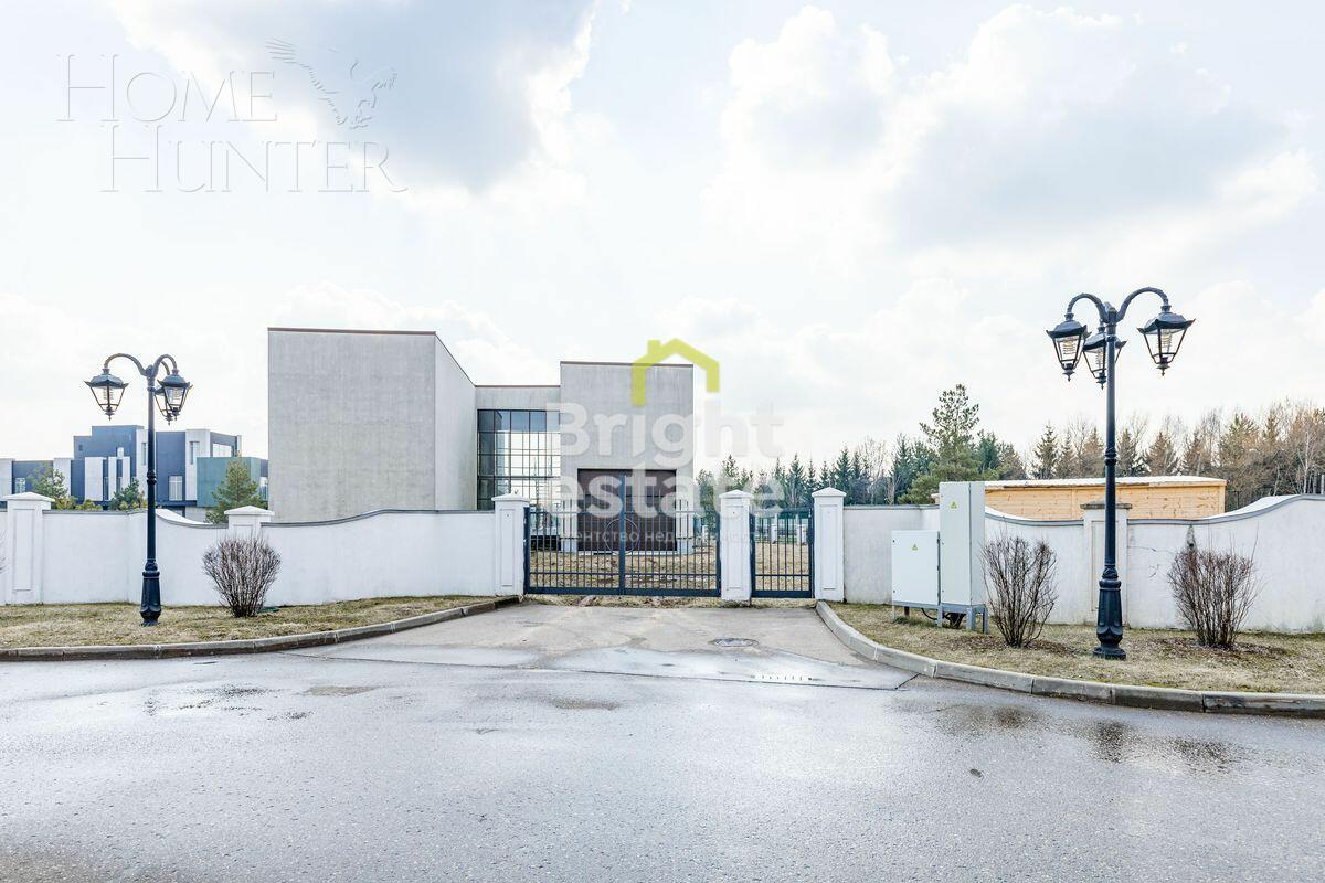 2-этажный коттедж 751.6 м² без отделки