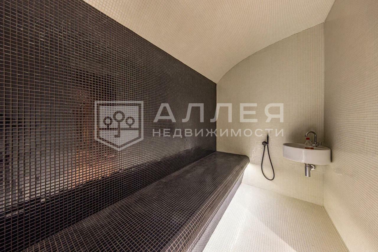 2-этажный коттедж 500 м² с отделкой