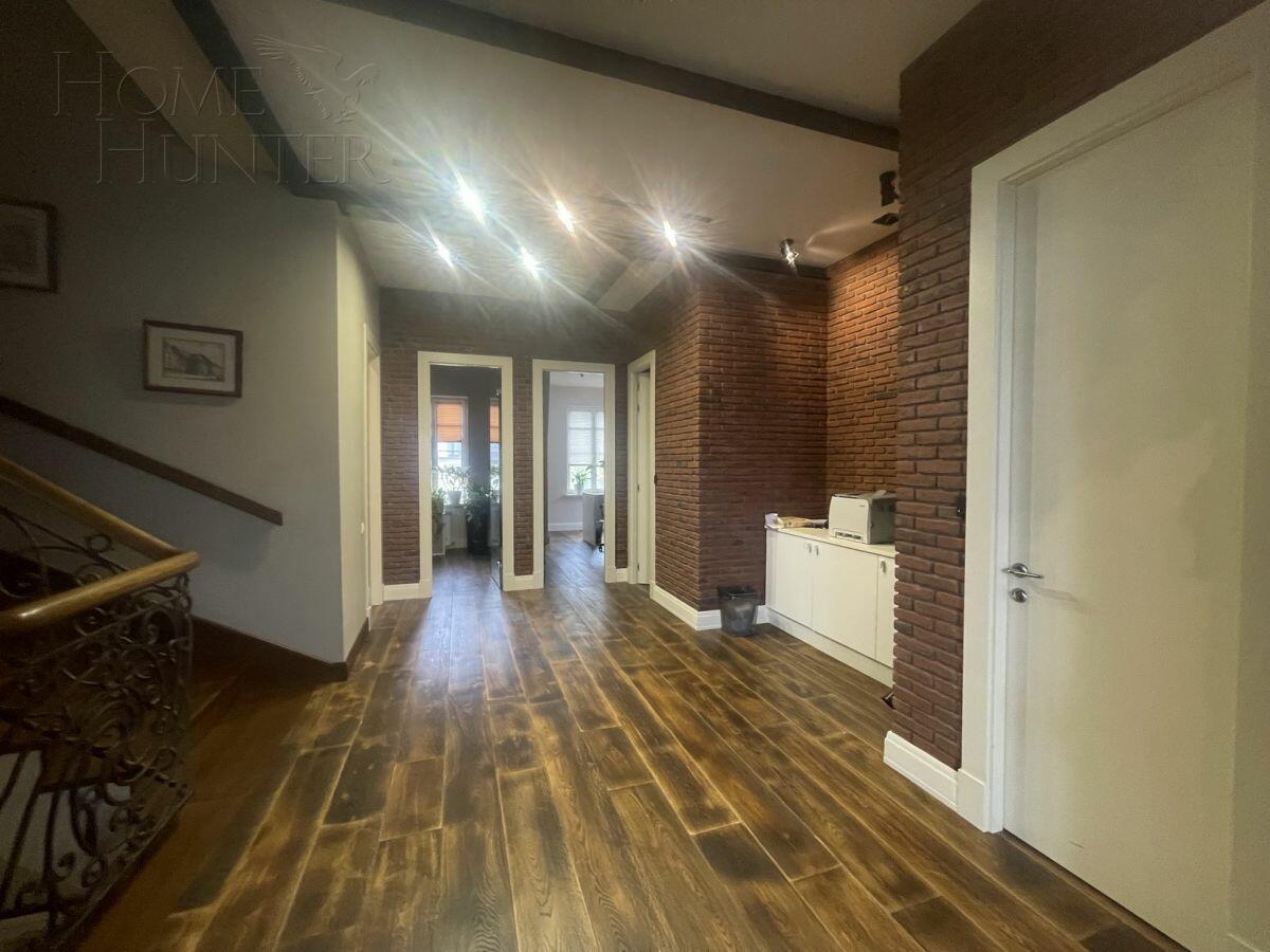 3-этажный таунхаус 395 м² с отделкой