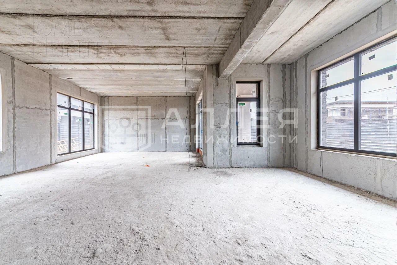 2-этажный коттедж 296 м² без отделки