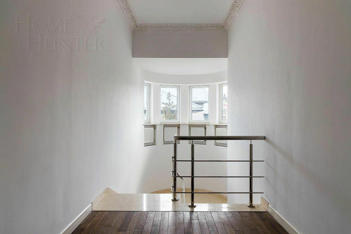 2-этажный коттедж 927 м² с отделкой