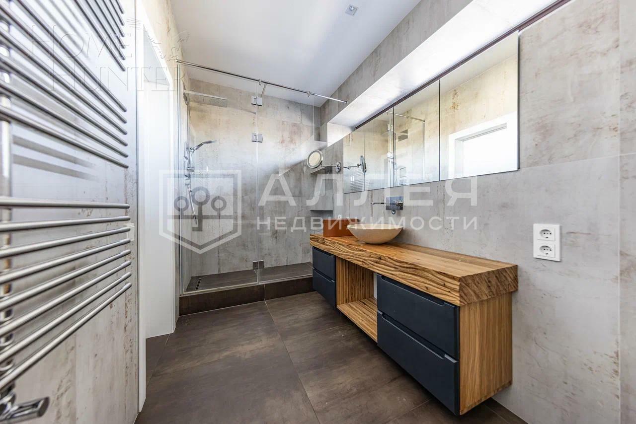 2-этажный коттедж 500 м² с отделкой