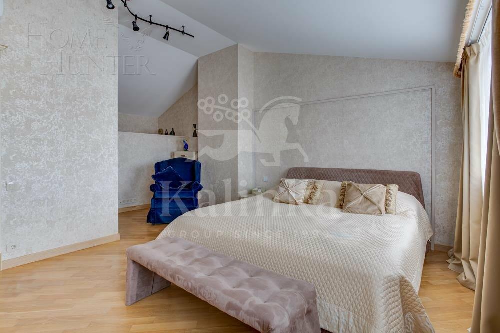 3-этажный таунхаус 300 м² с отделкой