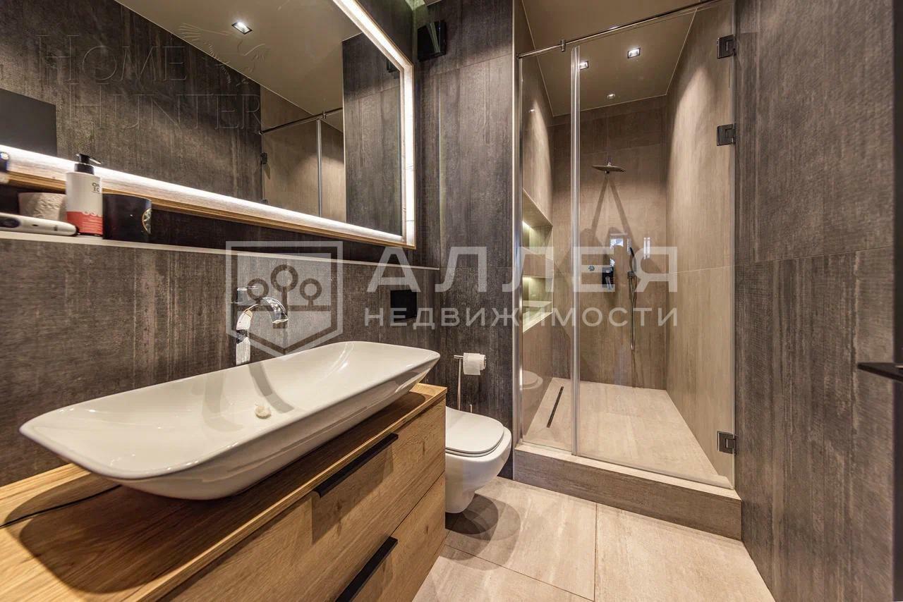 2-этажный коттедж 500 м² с отделкой