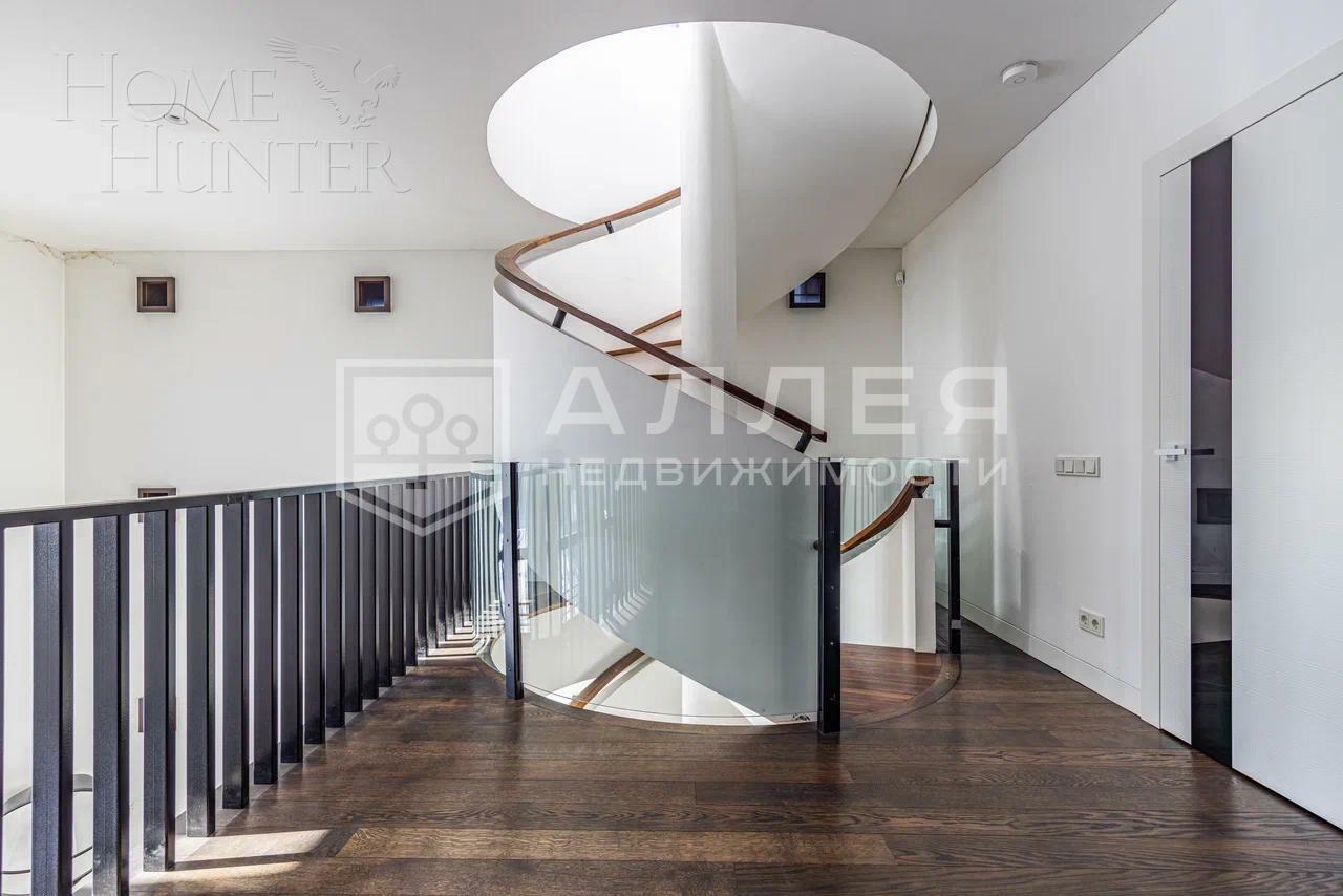 2-этажный коттедж 500 м² с отделкой