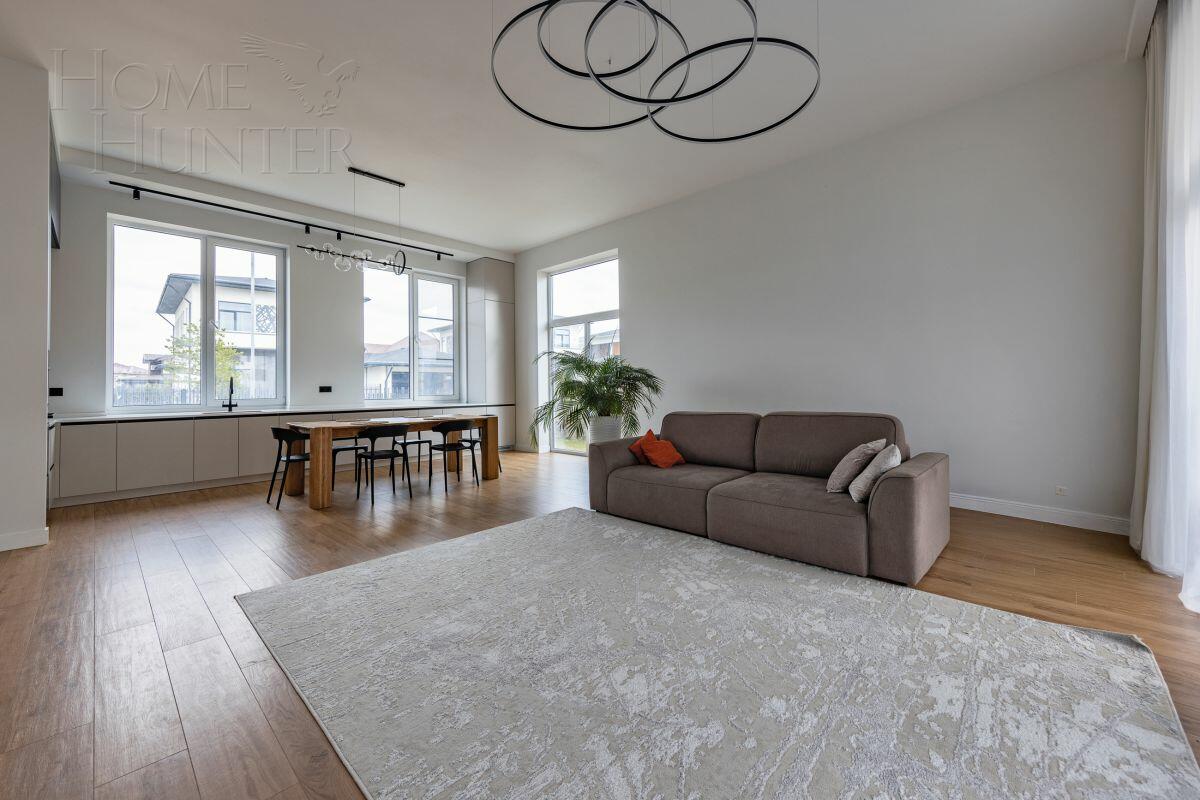 2-этажный коттедж 260 м² с отделкой