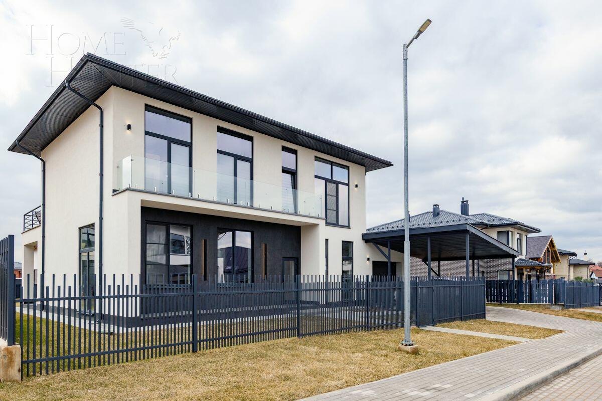 2-этажный коттедж 260 м² с отделкой