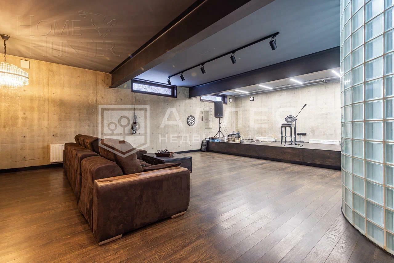 2-этажный коттедж 500 м² с отделкой