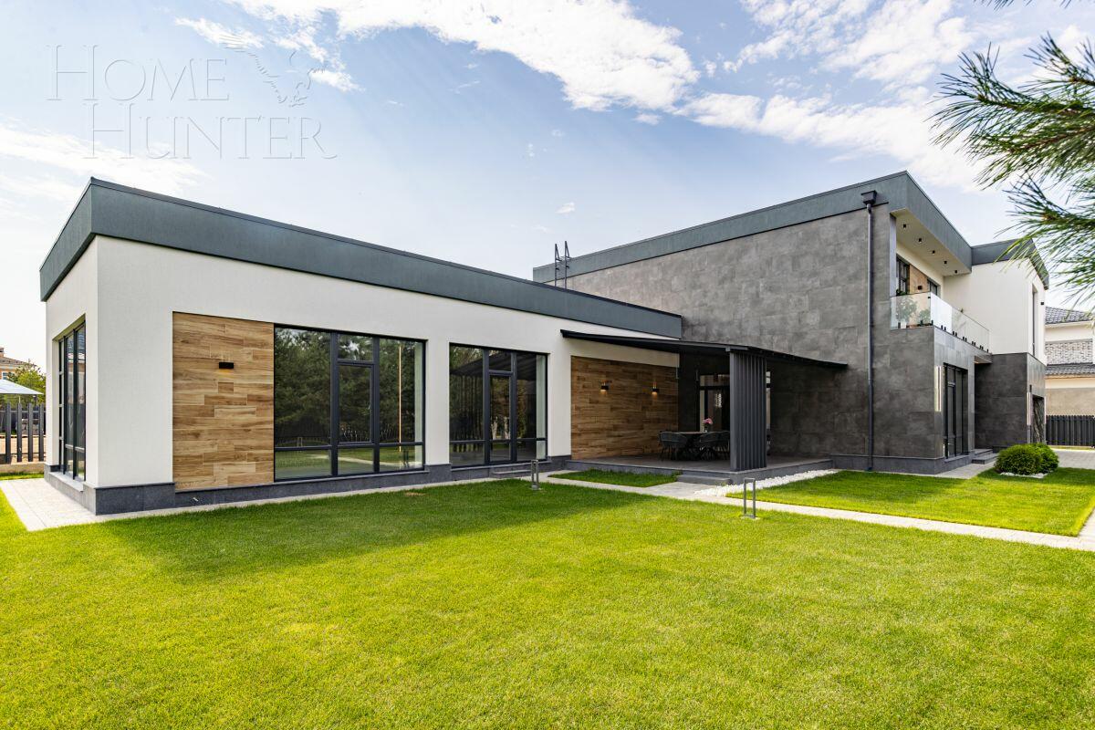 2-этажный коттедж 450 м² с отделкой