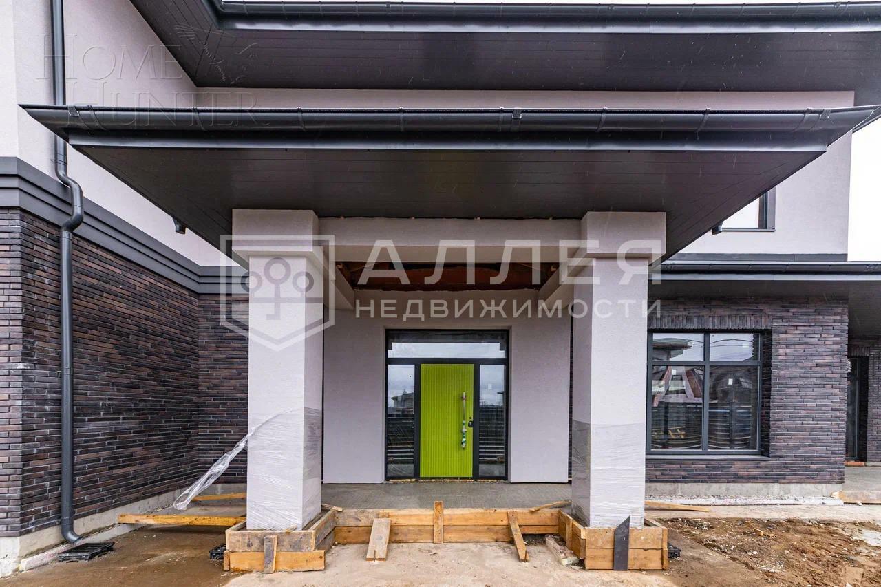 2-этажный коттедж 296 м² без отделки