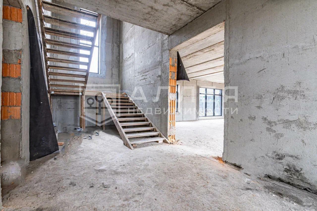 2-этажный коттедж 296 м² без отделки