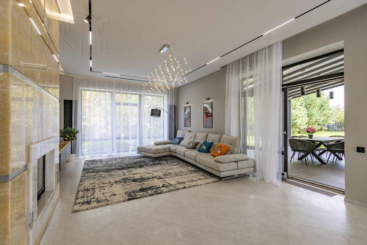 2-этажный коттедж 450 м² с отделкой