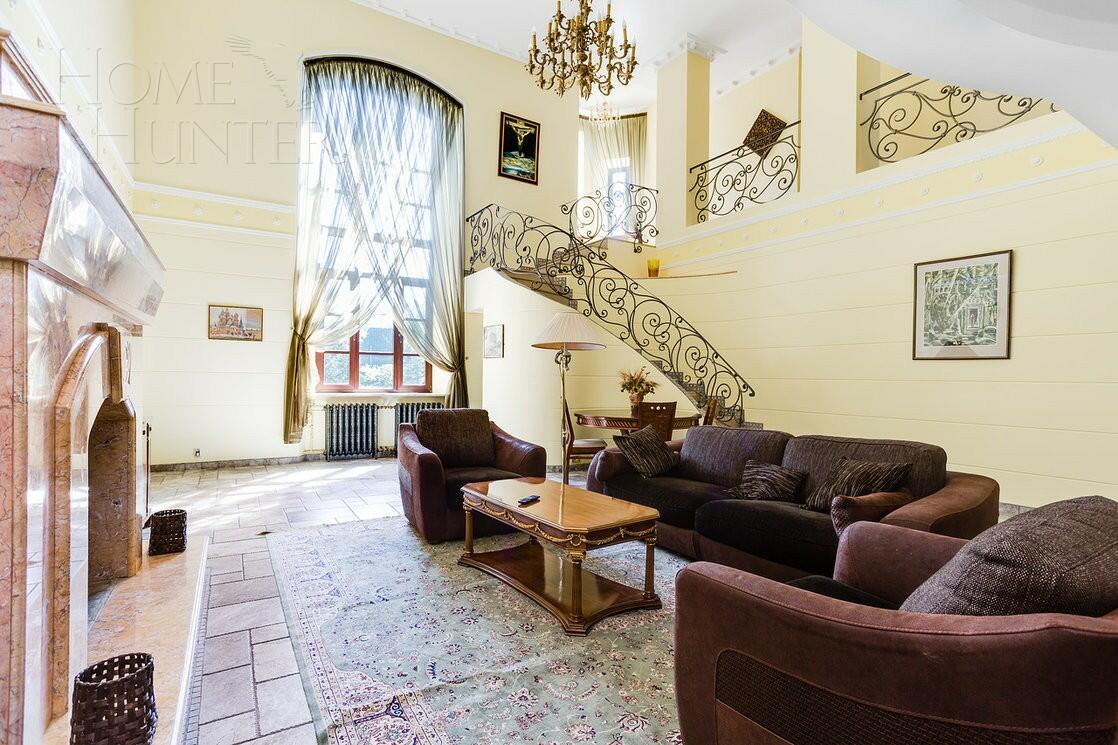 2-этажный коттедж 900 м² с отделкой