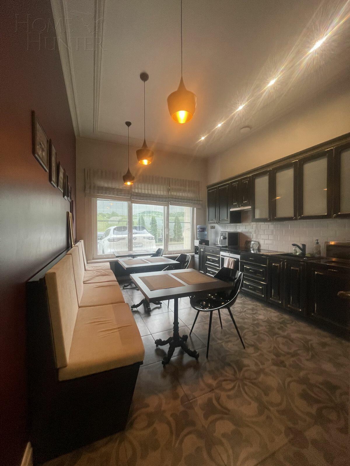 3-этажный таунхаус 395 м² с отделкой