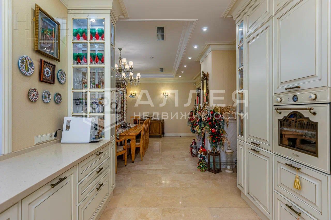 2-этажный таунхаус 370 м² с отделкой