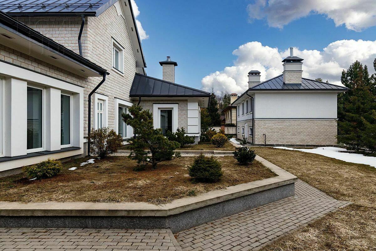 2-этажный коттедж 927 м² с отделкой