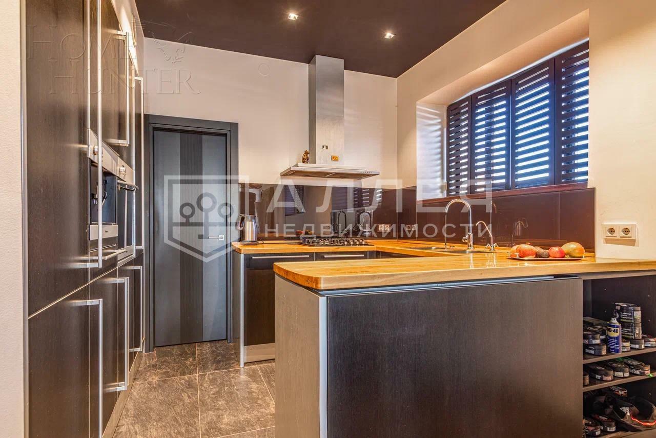 2-этажный коттедж 500 м² с отделкой