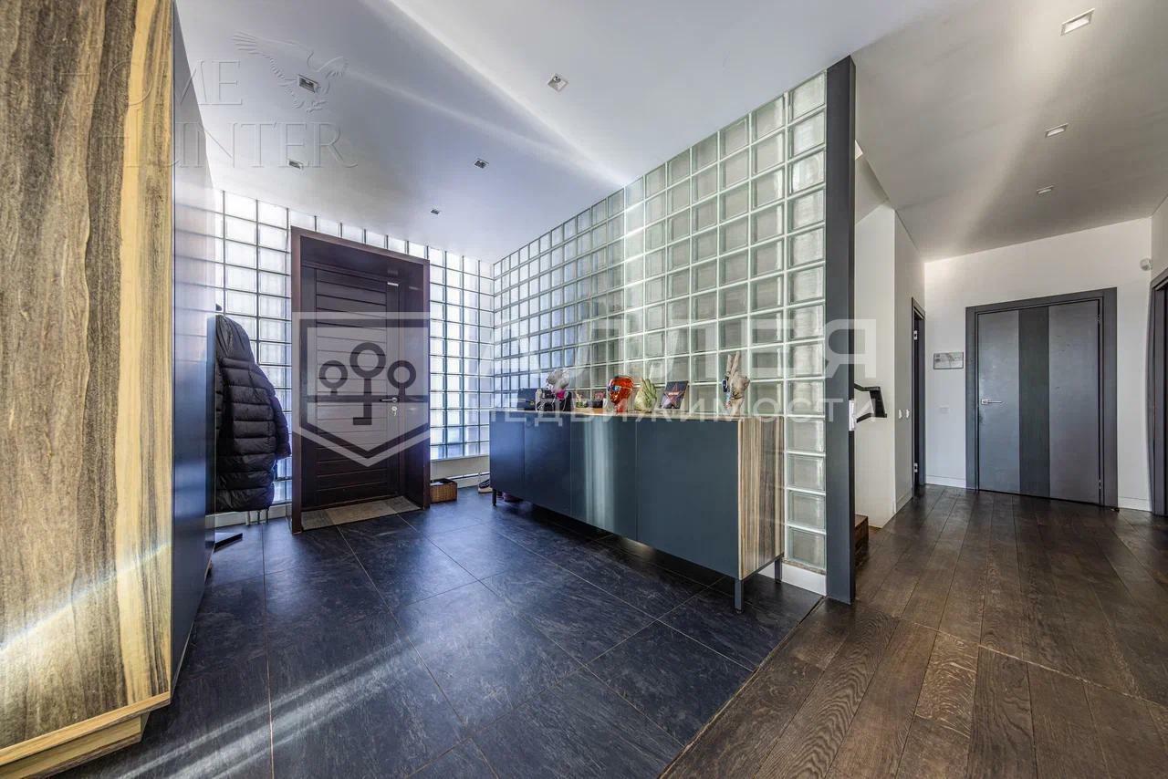 2-этажный коттедж 500 м² с отделкой