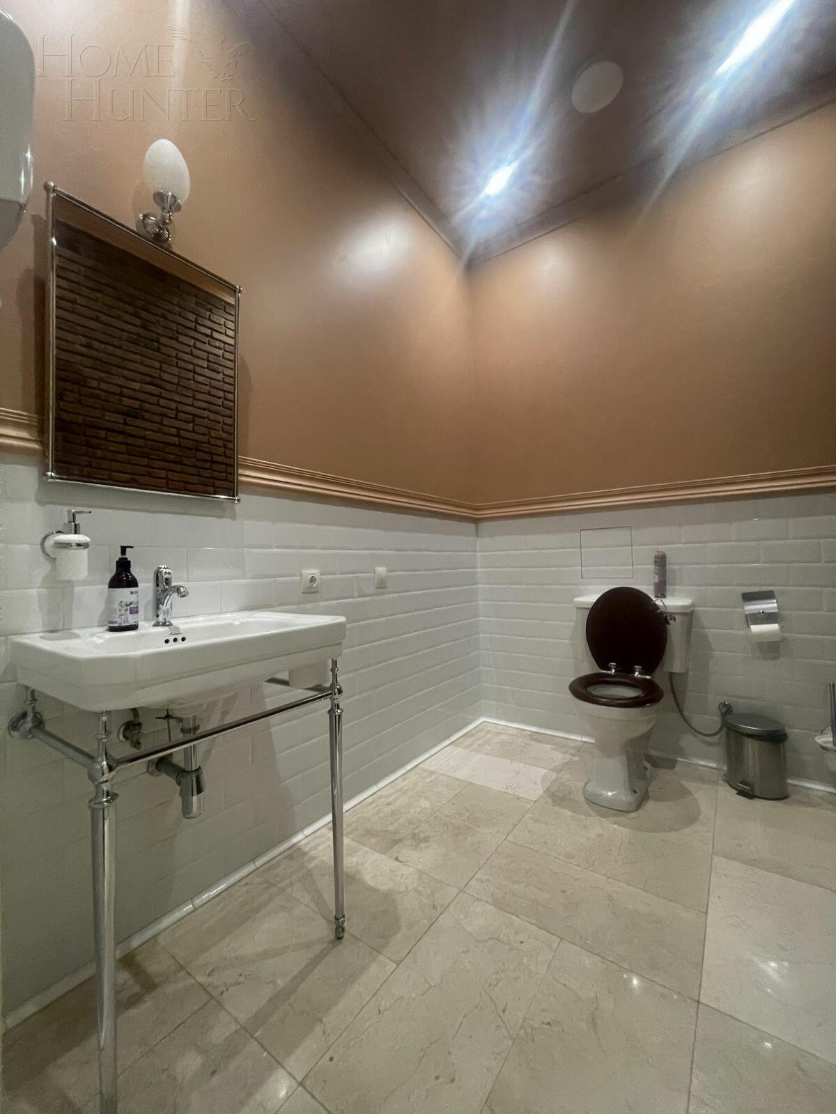 3-этажный таунхаус 395 м² с отделкой