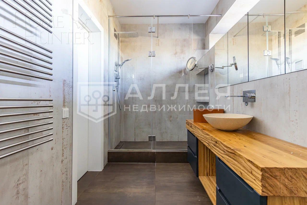 2-этажный коттедж 500 м² с отделкой