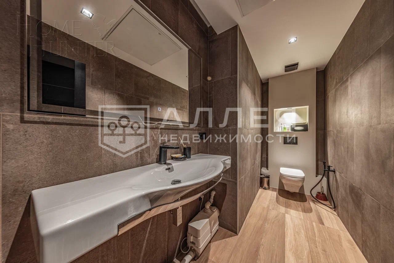 2-этажный коттедж 500 м² с отделкой