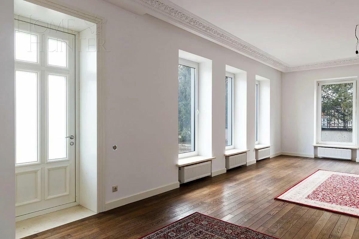 2-этажный коттедж 927 м² с отделкой