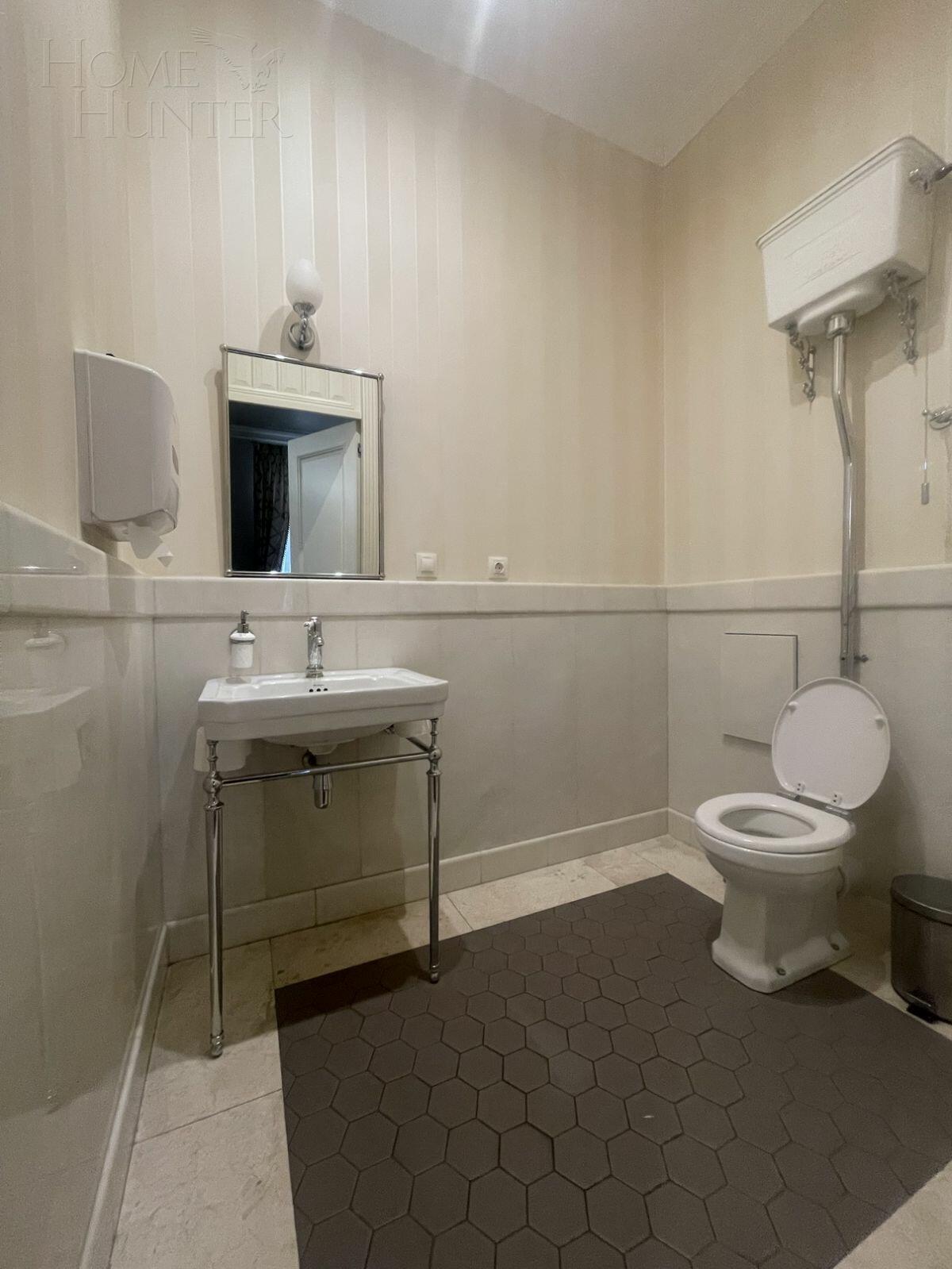 3-этажный таунхаус 395 м² с отделкой