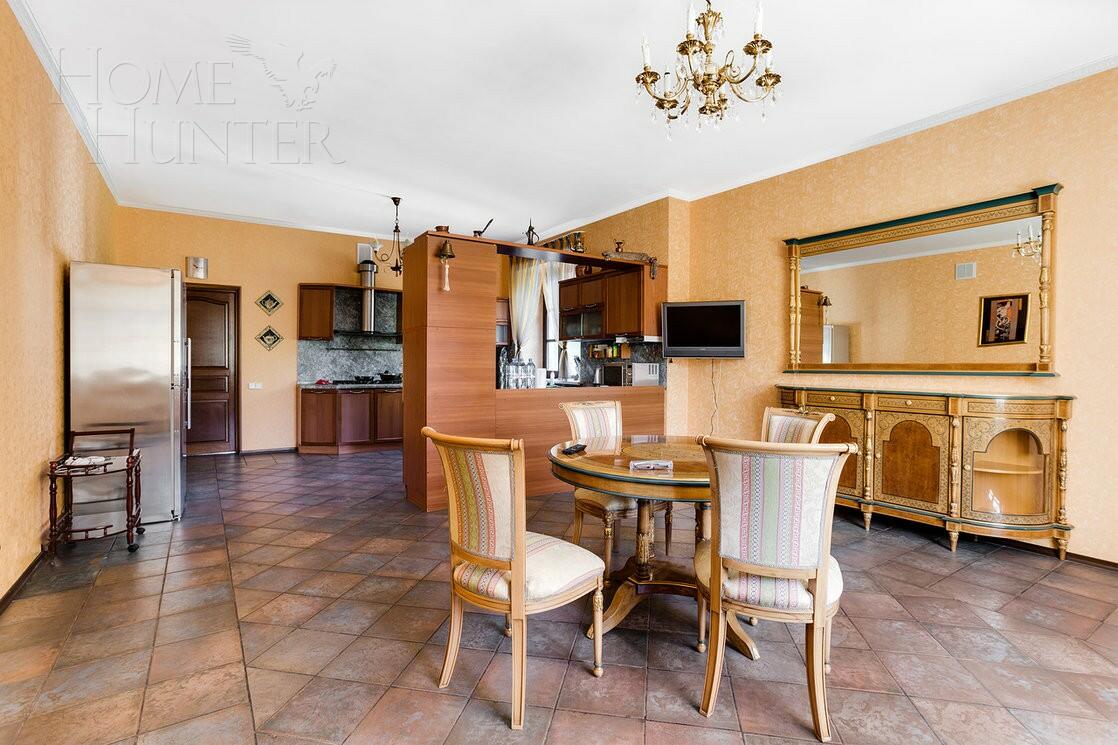 2-этажный коттедж 900 м² с отделкой