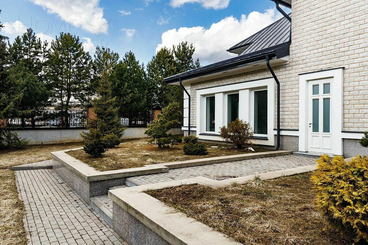 2-этажный коттедж 927 м² с отделкой