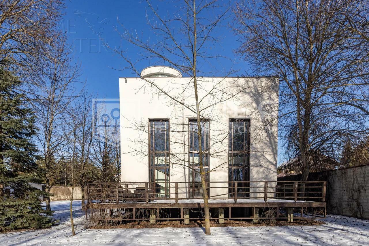 2-этажный коттедж 500 м² с отделкой