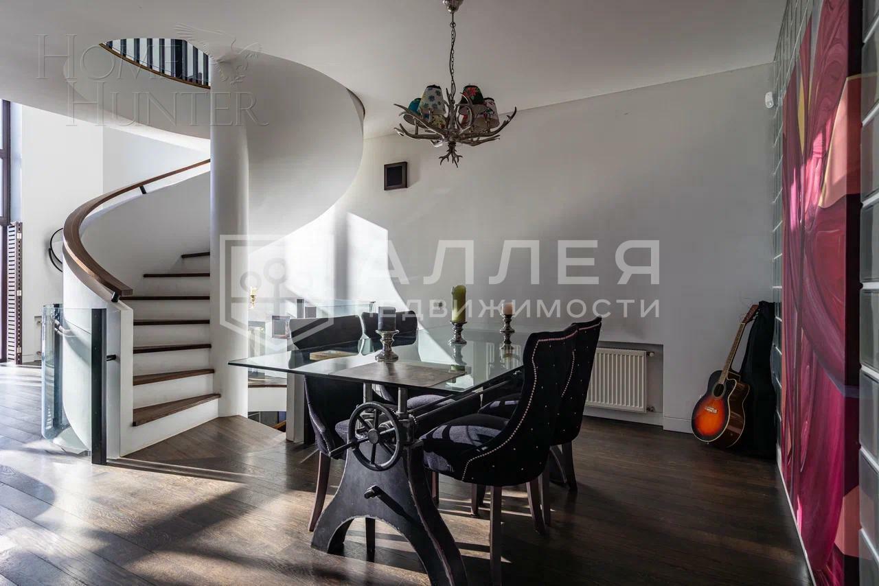 2-этажный коттедж 500 м² с отделкой