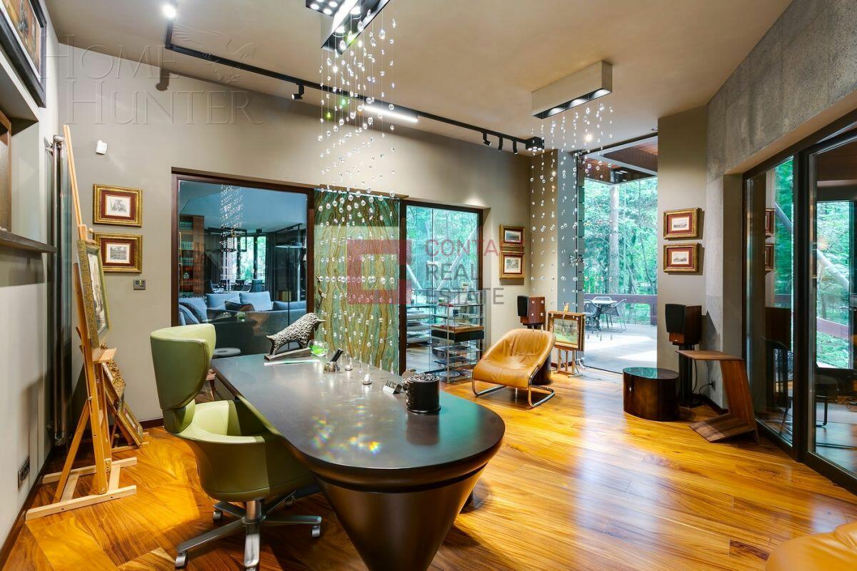 2-этажный коттедж 1 750 м² с отделкой