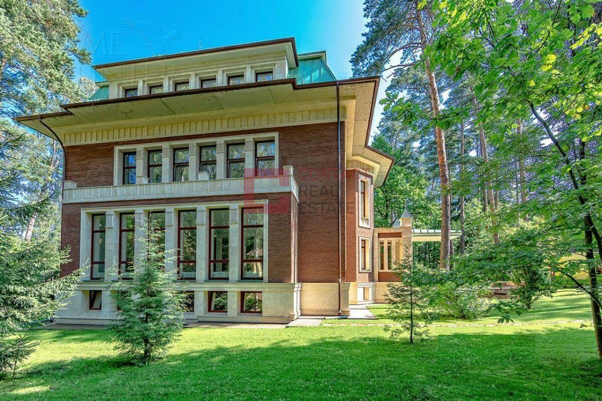 2-этажный коттедж 1 045 м² без отделки