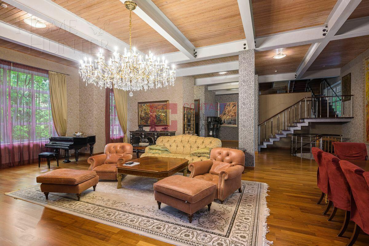 2-этажный коттедж 940 м² с отделкой