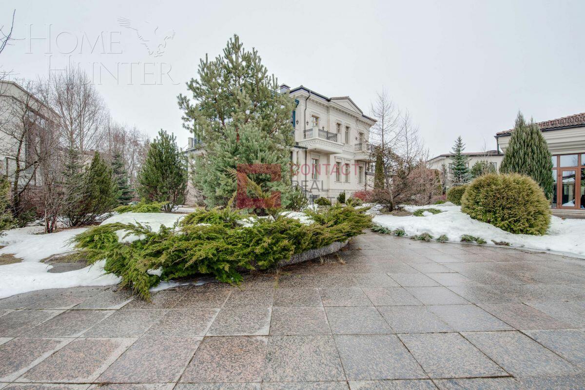 2-этажный коттедж 700 м² с отделкой