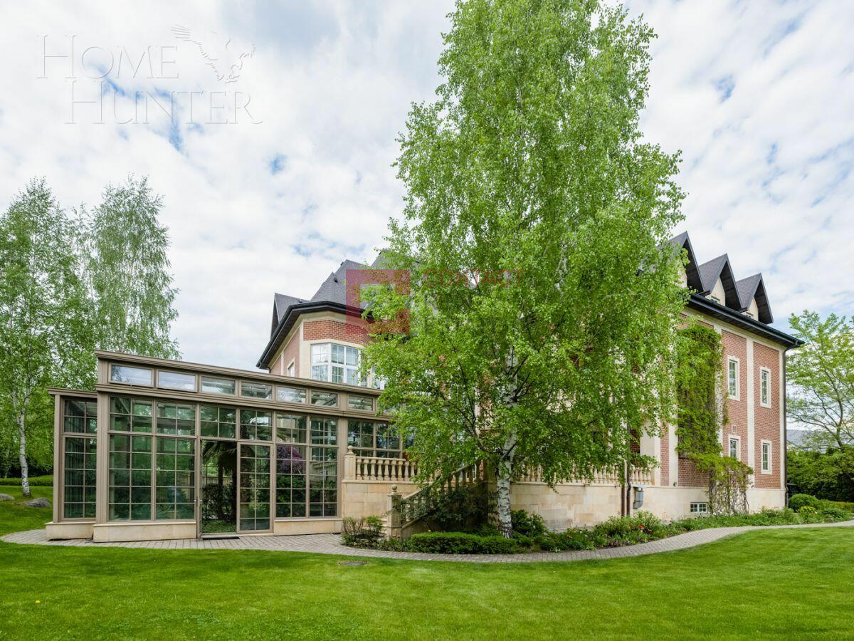 2-этажный коттедж 14 500 м² с отделкой