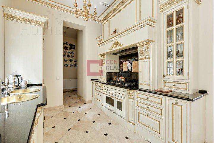 2-этажный коттедж 980 м² с отделкой