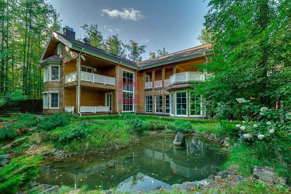 2-этажный коттедж 1 300 м² с отделкой