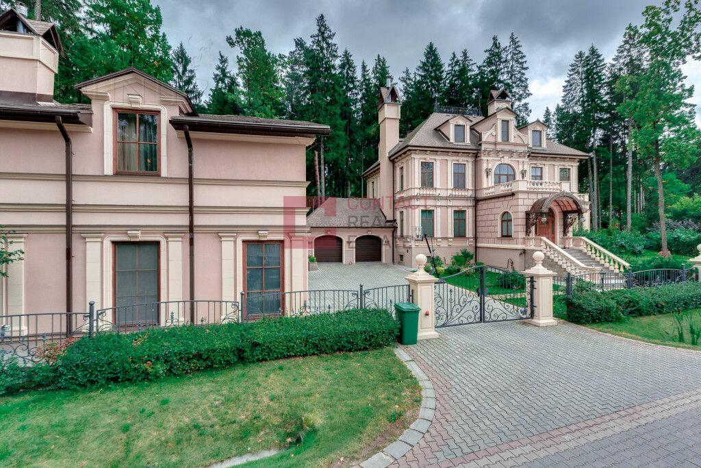 2-этажный коттедж 822 м² с отделкой