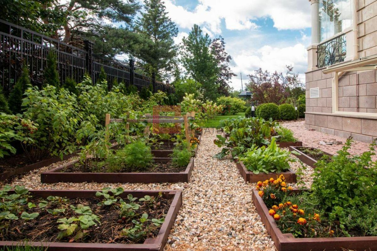 2-этажный коттедж 830 м² с отделкой