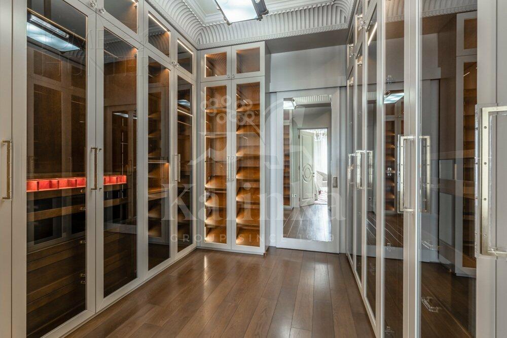 4-КОМН. КВАРТИРА С ОТДЕЛКОЙ 191 М² НА 3 ЭТАЖЕ