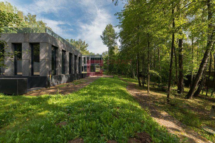 2-этажный коттедж 758 м² без отделки