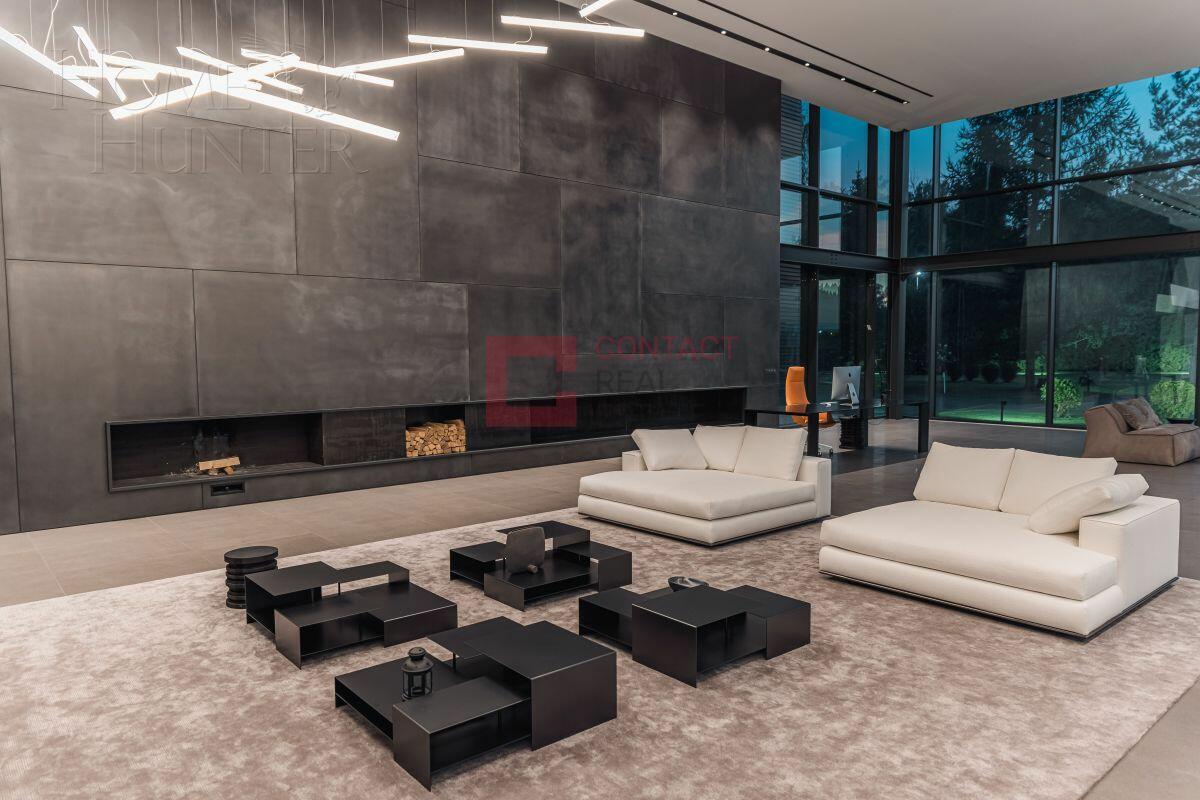 2-этажный коттедж 1 853 м² с отделкой