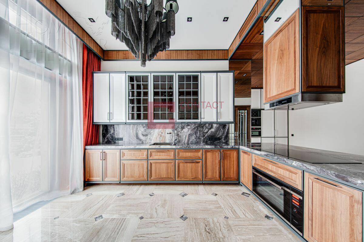 2-этажный коттедж 989.7 м² с отделкой