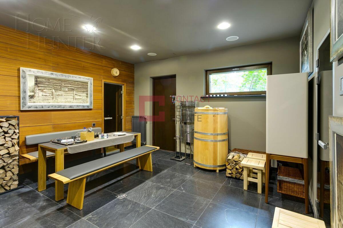 2-этажный коттедж 1 750 м² с отделкой