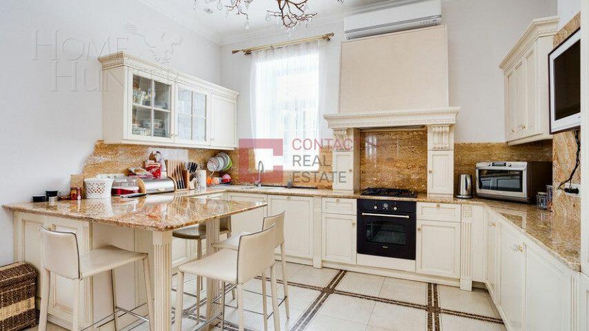 2-этажный коттедж 1 700 м² с отделкой