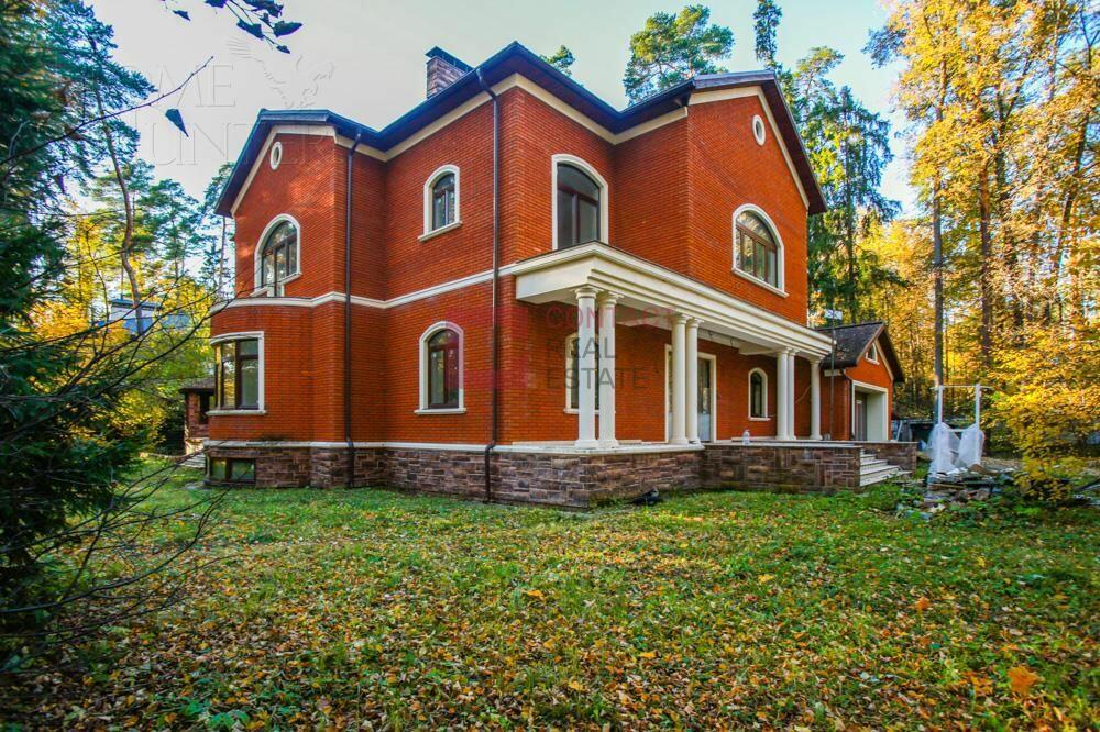 2-этажный коттедж 1 170 м² без отделки