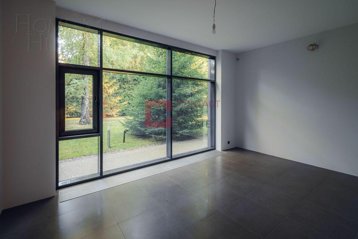 2-этажный коттедж 1 853 м² с отделкой